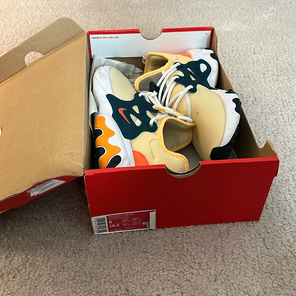 Nike React Presto - Seahorse Vanilla/Hyper Crimson/Midnight Turquoise Sz 9
